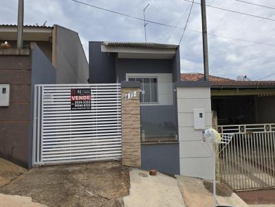 Casa para Venda, em Apucarana, bairro Residencial Interlagos, 2 dormitrios, 1 banheiro, 1 vaga