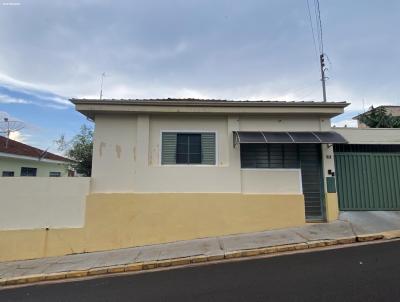 Casa para Venda, em Altinpolis, bairro Centro, 4 dormitrios, 4 banheiros, 1 sute, 3 vagas