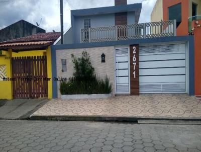 Sobrado para Venda, em Itanhaém, bairro Suarão, 4 dormitórios, 2 banheiros, 3 vagas
