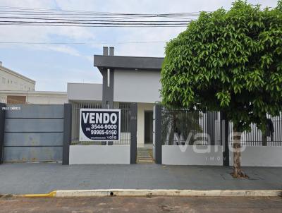 Casa para Venda, em Sorriso, bairro Centro-Norte, 3 dormitrios, 3 banheiros, 1 sute, 4 vagas