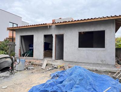 Casa para Venda, em Florianpolis, bairro Carianos, 3 dormitrios, 2 banheiros, 1 sute, 2 vagas