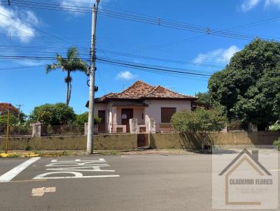 Oportunidade para Venda, em Itaqui, bairro Centro, 3 dormitórios, 2 banheiros, 2 vagas