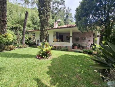 Casa para Venda, em Terespolis, bairro So Pedro, 3 dormitrios, 3 banheiros, 1 sute, 4 vagas