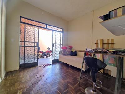 Casa para Venda, em Belo Horizonte, bairro Piratininga (Venda Nova), 4 dormitrios, 2 banheiros, 4 vagas