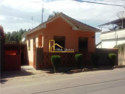 Casa para Locao, em Barbacena, bairro Bairro do Carmo, 3 dormitrios, 1 banheiro, 1 sute, 3 vagas