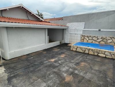 Casa para Venda, em Ara�atuba, bairro Jardim Universo, 2 dormit�rios, 1 banheiro, 2 vagas
