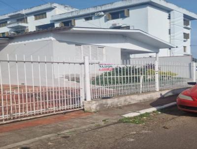 Casa para Venda, em Alegrete, bairro Centro, 2 dormitrios, 2 banheiros, 1 vaga