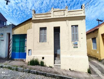 Casa para Venda, em Canguu, bairro Centro, 2 dormitrios, 1 banheiro, 1 vaga