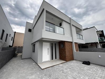 Casa para Venda, em Florianpolis, bairro Carianos, 3 dormitrios, 3 banheiros, 1 sute, 2 vagas