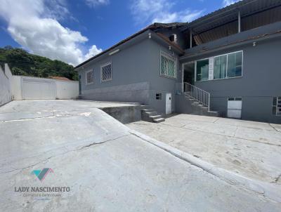 Casa para Locao, em Volta Redonda, bairro Voldac, 4 dormitrios, 3 banheiros, 6 vagas