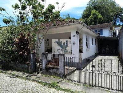 Casa para Venda, em Petrpolis, bairro Duarte da Silveira, 3 dormitrios, 1 banheiro, 1 vaga