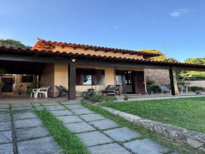 Casa para Venda, em Araruama, bairro Praça da Bandeira, 3 dormitórios, 3 banheiros, 1 suíte, 3 vagas