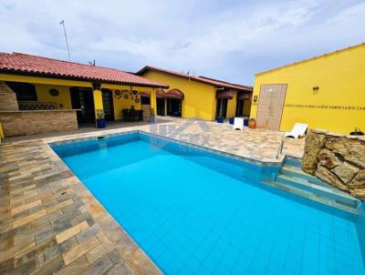 Casa para Venda, em Itanhaém, bairro Suarão, 4 dormitórios, 1 banheiro, 1 suíte, 5 vagas