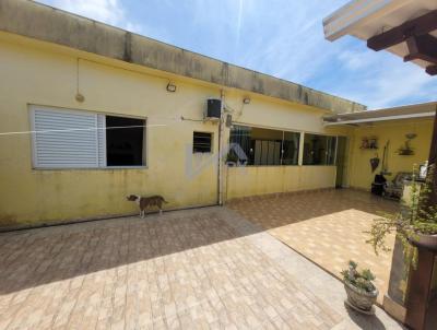 Casa para Venda, em Itanhaém, bairro Jardim Grandesp, 3 dormitórios, 3 banheiros, 4 vagas