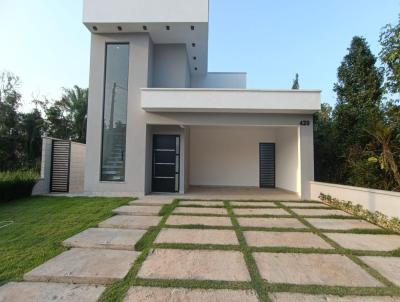 Casa para Venda, em Peruíbe, bairro Jardim São Luiz, 3 dormitórios, 2 banheiros, 2 suítes, 4 vagas