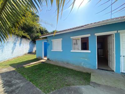 Casa para Venda, em Itanhaém, bairro Jardim Umuarama, 2 dormitórios, 2 banheiros, 1 vaga