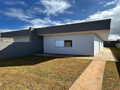 Casa para Venda, em Itanhaém, bairro Savoy, 2 dormitórios, 1 banheiro, 1 suíte, 2 vagas
