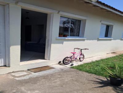 Casa para Venda, em Itanhaém, bairro Jardim Umuarama, 2 dormitórios, 1 banheiro, 1 vaga