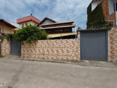 Sobrado para Venda, em Florianpolis, bairro So Joo do Rio Vermelho, 3 dormitrios, 1 banheiro, 3 vagas