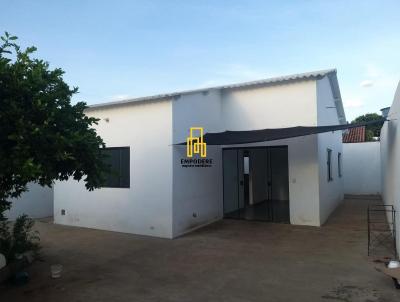 Casa para Venda, em Uberlndia, bairro Cana, 3 dormitrios, 2 banheiros, 1 sute, 4 vagas