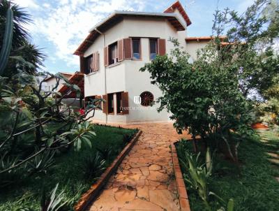 Casa para Venda, em Belo Horizonte, bairro Gar�as, 5 dormit�rios, 6 banheiros, 2 su�tes, 6 vagas