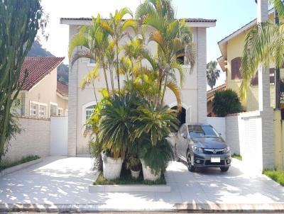 Casa para Temporada, em Guaruj, bairro Balnerio Praia do Pernambuco, 4 dormitrios, 5 banheiros, 2 sutes, 4 vagas