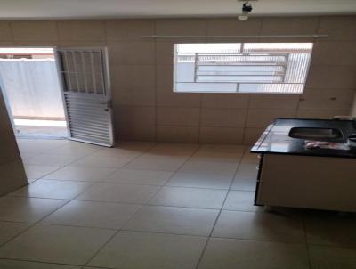 Casa para Locao, em So Paulo, bairro Jardim Guarapiranga, 1 dormitrio, 1 banheiro