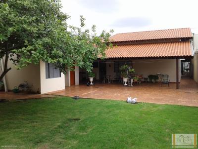 Casa para Venda, em Campo Grande, bairro Vila Taveirpolis, 2 dormitrios, 3 banheiros, 1 sute, 3 vagas