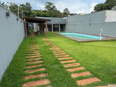 Casa para Venda, em Chapada dos Guimares, bairro Aldeia Velha, 3 dormitrios, 1 banheiro, 1 sute, 2 vagas