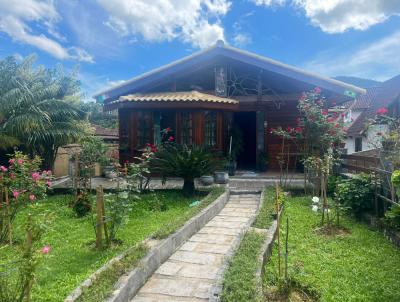 Casa em Condomnio para Venda, em Petrpolis, bairro Quitandinha, 3 dormitrios, 2 banheiros, 1 sute, 4 vagas