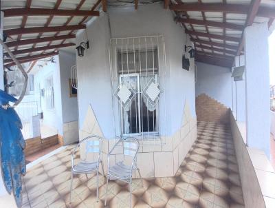 Casa para Venda, em Nova Iguau, bairro Califrnia, 3 dormitrios, 1 banheiro, 2 vagas