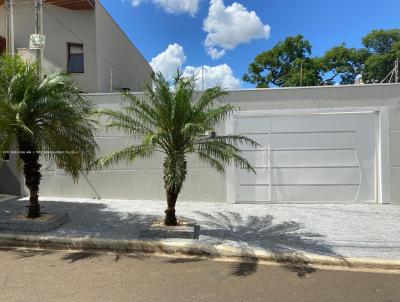 Casa para Venda, em Pirassununga, bairro VILA ROMANA, 3 dormitrios, 1 banheiro, 1 sute, 4 vagas