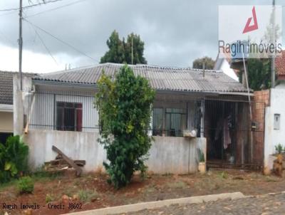 Casa para Venda, em Laranjeiras do Sul, bairro gua Verde, 3 dormitrios, 1 banheiro, 1 vaga