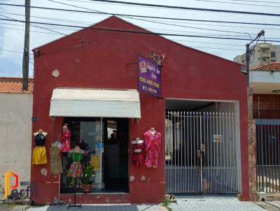 Casa Usada para Venda, em Pindamonhangaba, bairro Centro, 2 dormitrios, 1 banheiro, 1 vaga