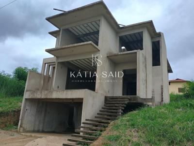 Casa para Venda, em Volta Redonda, bairro Jardim Amlia, 3 dormitrios, 2 banheiros, 3 sutes