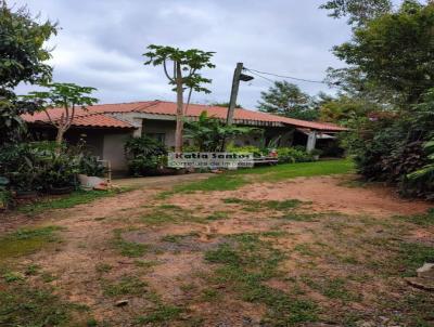 Chcara para Venda, em Itapetininga, bairro Canta Galo, 3 dormitrios, 2 banheiros, 1 sute, 5 vagas