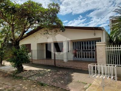 Casa para Venda, em Santa Cruz do Sul, bairro Avenida, 3 dormitrios, 2 banheiros, 1 sute, 1 vaga