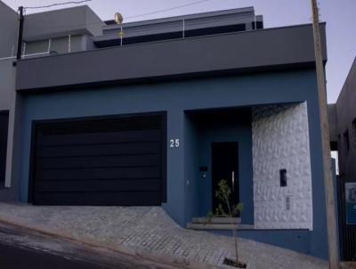 Casa Alto Padrão para Venda, em Assis, bairro Park Bambu II, 3 dormitórios, 4 banheiros, 1 suíte, 2 vagas