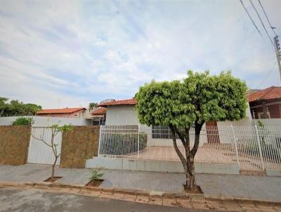 Casa para Venda, em Lins, bairro Jardim Campestre, 3 dormitórios, 5 banheiros, 3 suítes, 5 vagas
