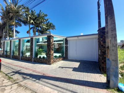 Casa para Venda, em Navegantes, bairro Gravat, 3 dormitrios, 3 banheiros, 1 sute, 2 vagas