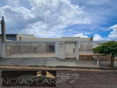 Casa para Locao, em Adamantina, bairro Jardim Ipiranga, 3 dormitrios, 2 banheiros, 1 sute, 2 vagas