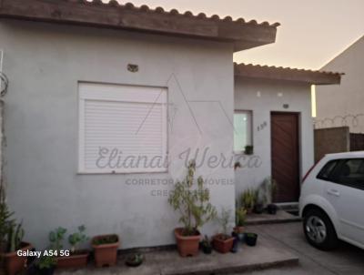 Casa para Venda, em Pelotas, bairro Liberdade, 2 dormitrios