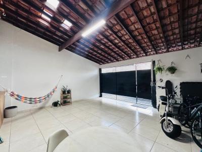 Casa para Venda, em Sorocaba, bairro Jardim Santa Marta, 2 dormitrios, 3 banheiros, 2 sutes, 3 vagas