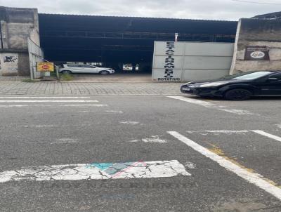 Galpo para Locao, em Volta Redonda, bairro Voldac, 2 banheiros