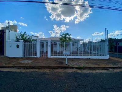 Casa para Venda, em Lins, bairro Jardim Americano, 4 dormitrios, 1 sute, 2 vagas