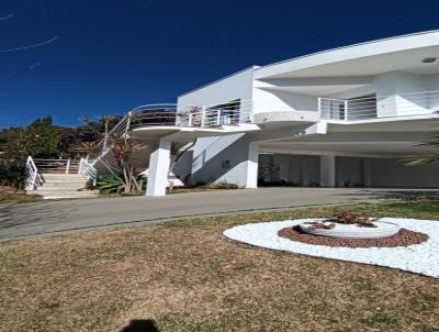 Casa Alto Padro para Venda, em So Loureno, bairro , 4 dormitrios, 2 banheiros, 1 sute, 5 vagas