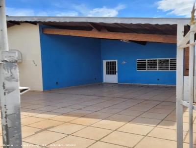 Casa para Venda, em Santo Antnio de Posse, bairro Centro, 3 dormitrios, 1 banheiro, 2 vagas