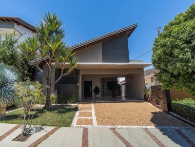 Casa em Condomnio para Locao, em Bauru, bairro Vila Aviao, 3 dormitrios, 3 banheiros, 1 sute, 4 vagas