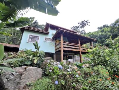 Casa para Locao, em Terespolis, bairro Quebra Frascos, 3 dormitrios, 3 banheiros, 1 sute, 5 vagas