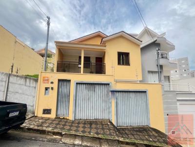 Casa para Venda, em Pouso Alegre, bairro Primavera, 3 dormitrios, 1 banheiro, 1 sute, 4 vagas